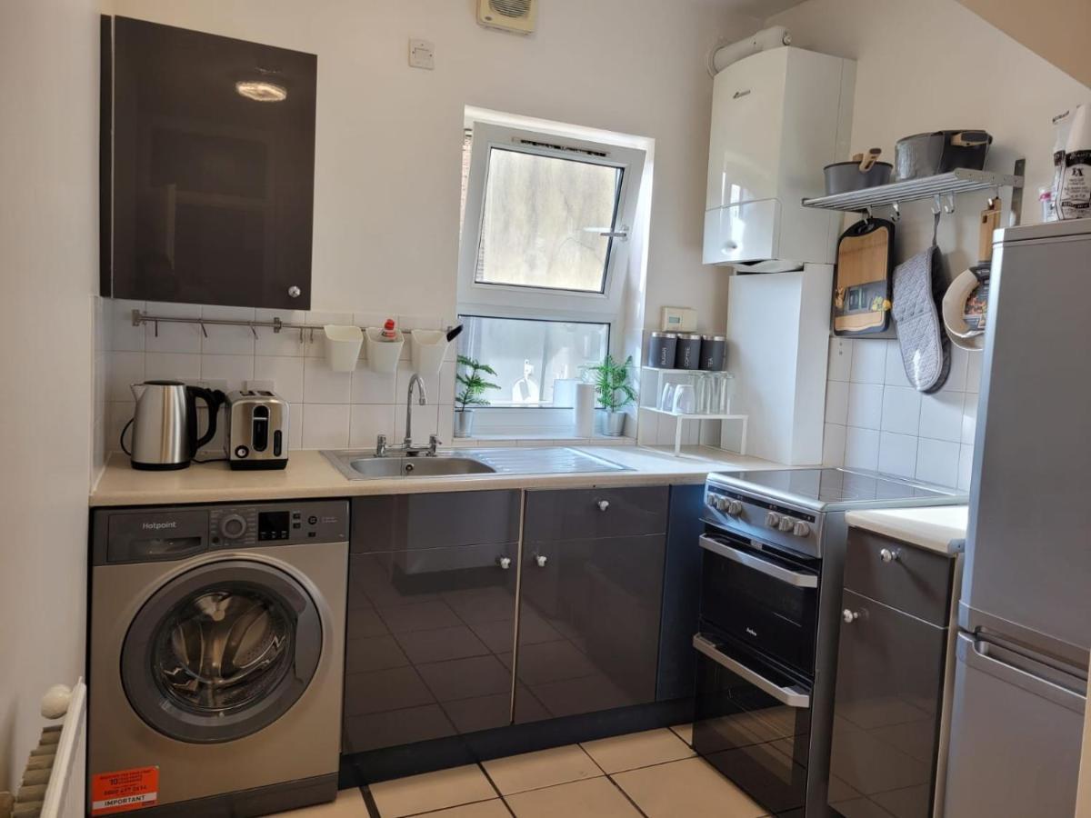 Stunning 1 Bedroom Apartment In London Eksteriør bilde